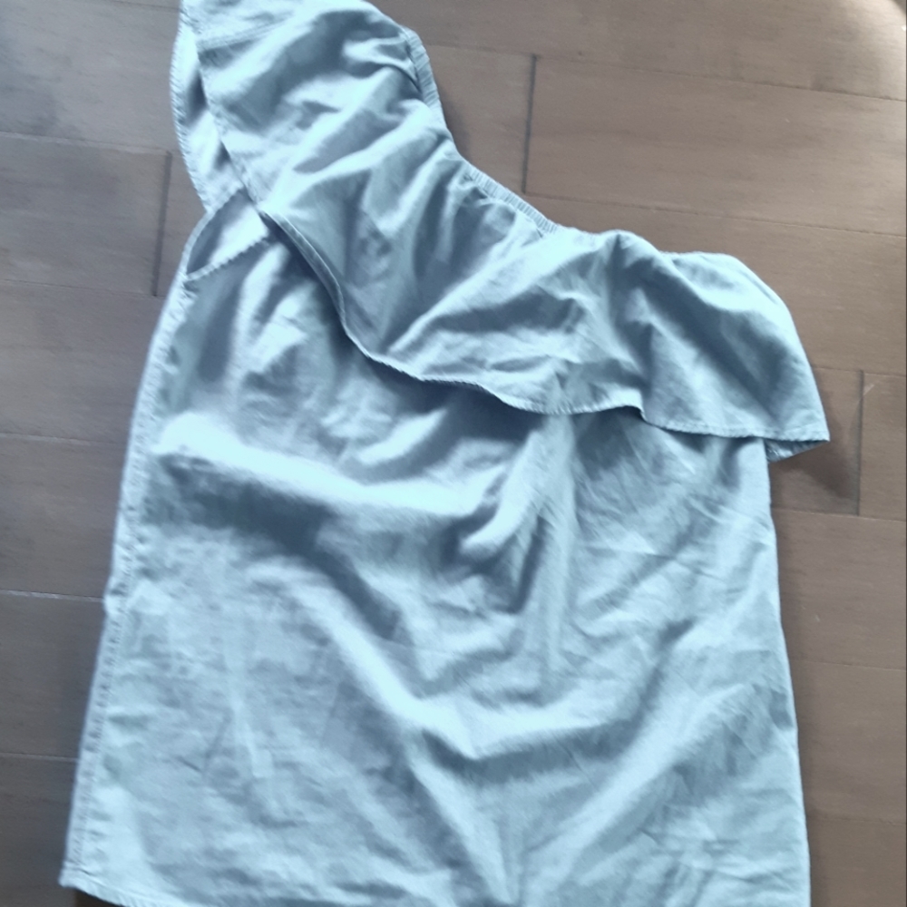 Be-you-ti-ful one shoulder denim top